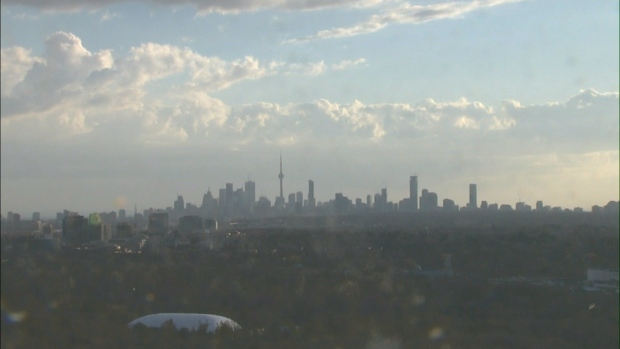 DIA PRIMAVERIL ESTABELECE NOVO RECORDE DE TEMPERATURA NO MÊS FEVEREIRO EM TORONTO