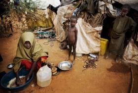 QUASE 11.000 MOÇAMBICANOS ESTÃO REFUGIADOS NO MALAUÍ PARA FUGIR A CONFRONTOS EM MOÇAMBIQUE