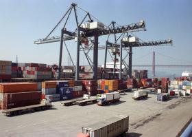 EXPORTAÇÕES AUMENTARAM 0,7% E IMPORTAÇÕES 0,3% NO TRIMESTRE TERMINADO EM JANEIRO