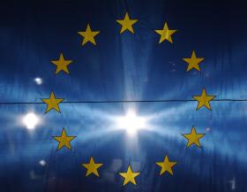 MIGRAÇÕES: PEDIDOS DE ASILO NA UE MAIS DO QUE DUPLICARAM DE 2014 PARA 2015 – EUROSTAT