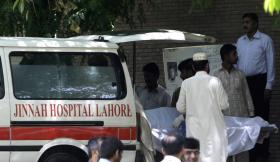 PELO MENOS 56 MORTOS NUMA EXPLOSÃO NA CIDADE PAQUISTANESA DE LAHORE