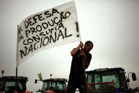 PRODUTORES DE LEITE E CARNE PROMETEM PARA 2.ª FEIRA, NO PORTO, MAIOR MANIFESTAÇÃO DE SEMPRE