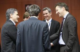 EUROGRUPO REÚNE-SE EM BRUXELAS COM GRÉCIA E CHIPRE EM AGENDA