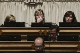 PARLAMENTO ANALISA NOVA SITUAÇÃO PROFISSIONAL DA EX-MINISTRA DAS FINANÇAS