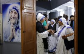 MADRE TERESA VAI SER CANONIZADA A 04 DE SETEMBRO – VATICANO