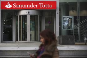TRIBUNAL DE LONDRES DÁ RAZÃO AO SANTANDER TOTTA EM ‘SWAP’ COM TRANSPORTADORAS PÚBLICAS