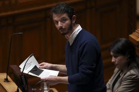 BE QUER REVOGAR LEI QUE PERMITE AO FISCO COBRAR TAXAS MODERADORAS E PENHORAR UTENTES