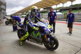 PILOTO ITALIANO VALENTINO ROSSI ACUSA ESPANHOL MARC MÁRQUEZ DE TRAIÇÃO