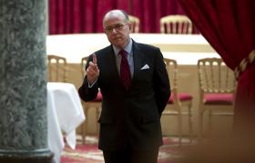 ISLAMITA DETIDO NA REGIÃO DE PARIS SUSPEITO DE PREPARAR “AÇÕES VIOLENTAS” — MINISTRO