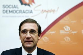 PASSOS COELHO AFIRMA QUE ESGOTAMENTO DO GOVERNO PS NÃO IMPLICA ELEIÇÕES — MOÇÃO