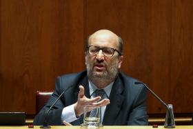 GOVERNO AFASTA REGRESSO DOS PASSES PARA ESTUDANTES NOS TEMPOS MAIS PRÓXIMOS