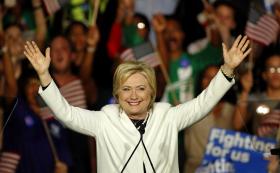 EUA: CLINTON VENCE ‘SUPER TERÇA-FEIRA’ DO PARTIDO DEMOCRATA