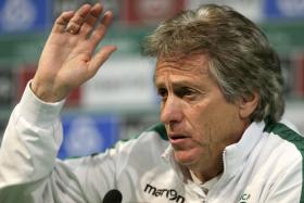 “O BENFICA ESTÁ MELHOR? TAMBÉM O SPORTING. POR ISSO, É IGUAL” – JORGE JESUS
