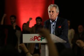 JERÓNIMO DE SOUSA INSISTE NA RENEGOCIAÇÃO DA DÍVIDA E NACIONALIZAÇÃO DO NOVO BANCO