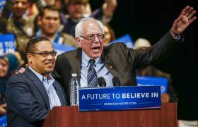 EUA: BERNIE SANDERS VENCEU PRIMÁRIAS DEMOCRATAS NO MICHIGAN