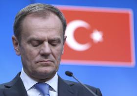 MIGRAÇÕES: TUSK DIZ QUE “OS DIAS DA IMIGRAÇÃO ILEGAL PARA A EUROPA TERMINARAM”