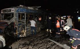 NÚMERO DE MORTOS DEVIDO A EXPLOSÃO NO CENTRO DE ANCARA SOBE PARA 27 – AUTORIDADES