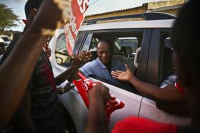 PROFESSORES EM MAIORIA NAS LISTAS PARA AS ELEIÇÕES EM CABO VERDE, MAS TAMBÉM HÁ LAVADORES DE CARROS OU “TRABALHADORES”