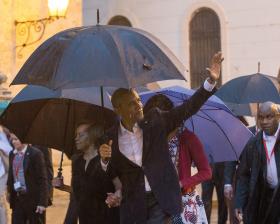 OBAMA PASSEIA COM A FAMÍLIA EM HAVANA