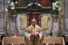 BRUXELAS/ATENTADOS: CARDEAL DE LISBOA PEDE PARA QUE SE DISTINGA ATAQUES DOS REFUGIADOS