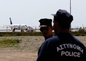 SEQUESTRADOR DE AVIÃO EGÍPCIO DETIDO