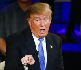 DONALD TRUMP DEFENDE “ALGUM TIPO DE CASTIGO” PARA MULHERES QUE ABORTEM