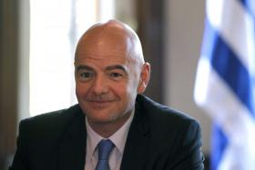 INFANTINO DIZ QUE “NÃO HÁ FÓRMULA MÁGICA” MAS “TRABALHO” PARA RECUPERAR A FIFA