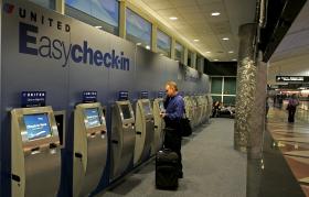 TERMINAL OESTE DO AEROPORTO DE DENVER EVACUADO DEVIDO A AMEAÇA DE SEGURANÇA