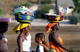 PARTIDOS DE CABO VERDE ASSINALAM DIA DA MULHER COM OS OLHOS POSTOS NO ELEITORADO FEMININO