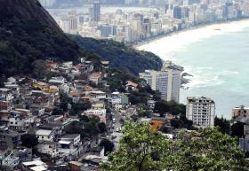 PELO MENOS CINCO MORTOS EM EXPLOSÃO NUM PRÉDIO NO RIO DE JANEIRO