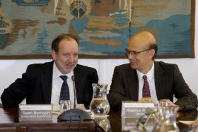 AJUDA EXTERNA: BRUXELAS AVISA QUE LIGAÇÃO A ANGOLA PODE PREJUDICAR BANCOS