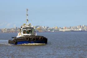 PORTO DE MAPUTO INVESTE MAIS DE 88 MEURO PARA DRAGAGEM