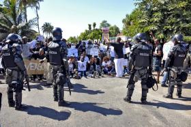 MAPUTO ACORDA CALMA MAS COM REFORÇO POLICIAL