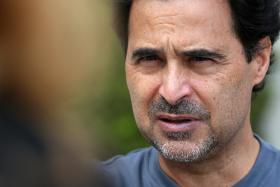 JOSÉ EDUARDO AGUALUSA FINALISTA DO MAN BOOKER INTERNATIONAL PRIZE 2016