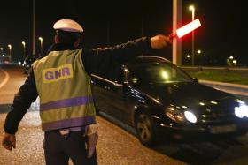 GNR FEZ 100 DETENÇÕES NO FIM DE SEMANA, 61 POR CONDUÇÃO SOB EFEITO DE ÁLCOOL