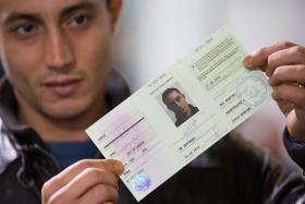 PEDIDOS DE ASILO NA ALEMANHA BAIXARAM 66% PARA 20.000 EM MARÇO