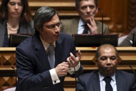 CDS-PP DESAFIA ESQUERDA A LEVAR PROGRAMAS DE REFORMAS E ESTABILIDADE A VOTOS