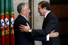 PRESIDENTE DA REPÚBLICA RECEBE NA SEGUNDA-FEIRA PASSOS COELHO REELEITO LÍDER DO PSD