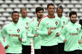 PORTUGAL ‘CAI’ PARA O OITAVO LUGAR DO ‘RANKING’ DA FIFA, AGORA LIDERADO PELA ARGENTINA