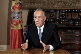 PRESIDENTE DA REPÚBLICA PROMULGA LEI QUE ELIMINA REQUALIFICAÇÃO DE DOCENTES