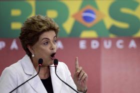 BRASIL: DILMA DIZ QUE “JAMAIS RENUNCIARÁ” AO CARGO DE PRESIDENTE
