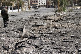 EXÉRCITO SÍRIO DESCOBRE VALA COMUM COM 42 VÍTIMAS DO ESTADO ISLÂMICO EM PALMIRA