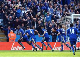 BILHETES PARA ÚLTIMO JOGO DO LEICESTER VENDIDOS NA INTERNET POR 10 MIL EUROS