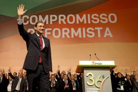 PASSOS RECOMENDA AO GOVERNO QUE NÃO ALIMENTE DÚVIDA SOBRE REESTRUTURAÇÃO DA DÍVIDA