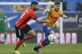 ESTORIL-PRAIA VENCE E ULTRAPASSA PAÇOS DE FERREIRA NA I LIGA