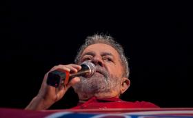 LULA DA SILVA ENTRA COM AÇÃO NA JUSTIÇA CONTRA JUIZ DO ESCÂNDALO NA PETROBRAS