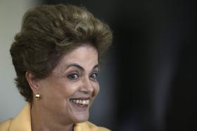 BRASIL: SUBORNO TERÁ SIDO USADO EM DOAÇÕES LEGAIS PARA CAMPANHA DE DILMA, GOVERNO NEGA