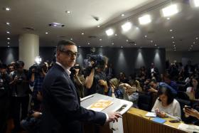 CIUDADANOS DIZ QUE ACORDO COM PODEMOS POR AGORA “É IMPOSSÍVEL E INVIÁVEL”