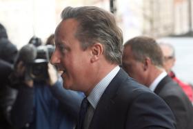 PAPÉIS DO PANAMÁ: CAMERON PRIMEIRO CHEFE DE GOVERNO BRITÂNICO A PUBLICAR DECLARAÇÕES FISCAIS