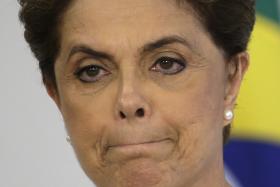 BRASIL: OPOSIÇÃO VAI APRESENTAR QUEIXA-CRIME CONTRA DILMA E LULA POR COMPRA DE DEPUTADOS